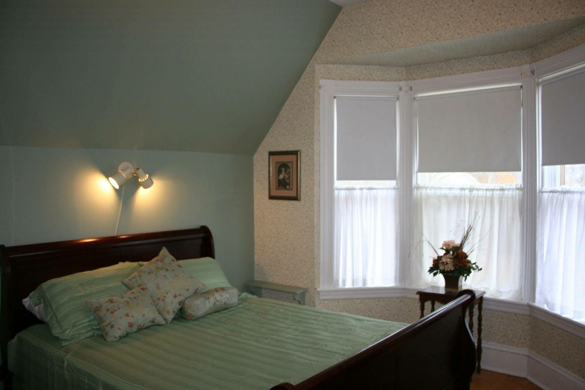Sackville Bed And Breakfast Exterior photo