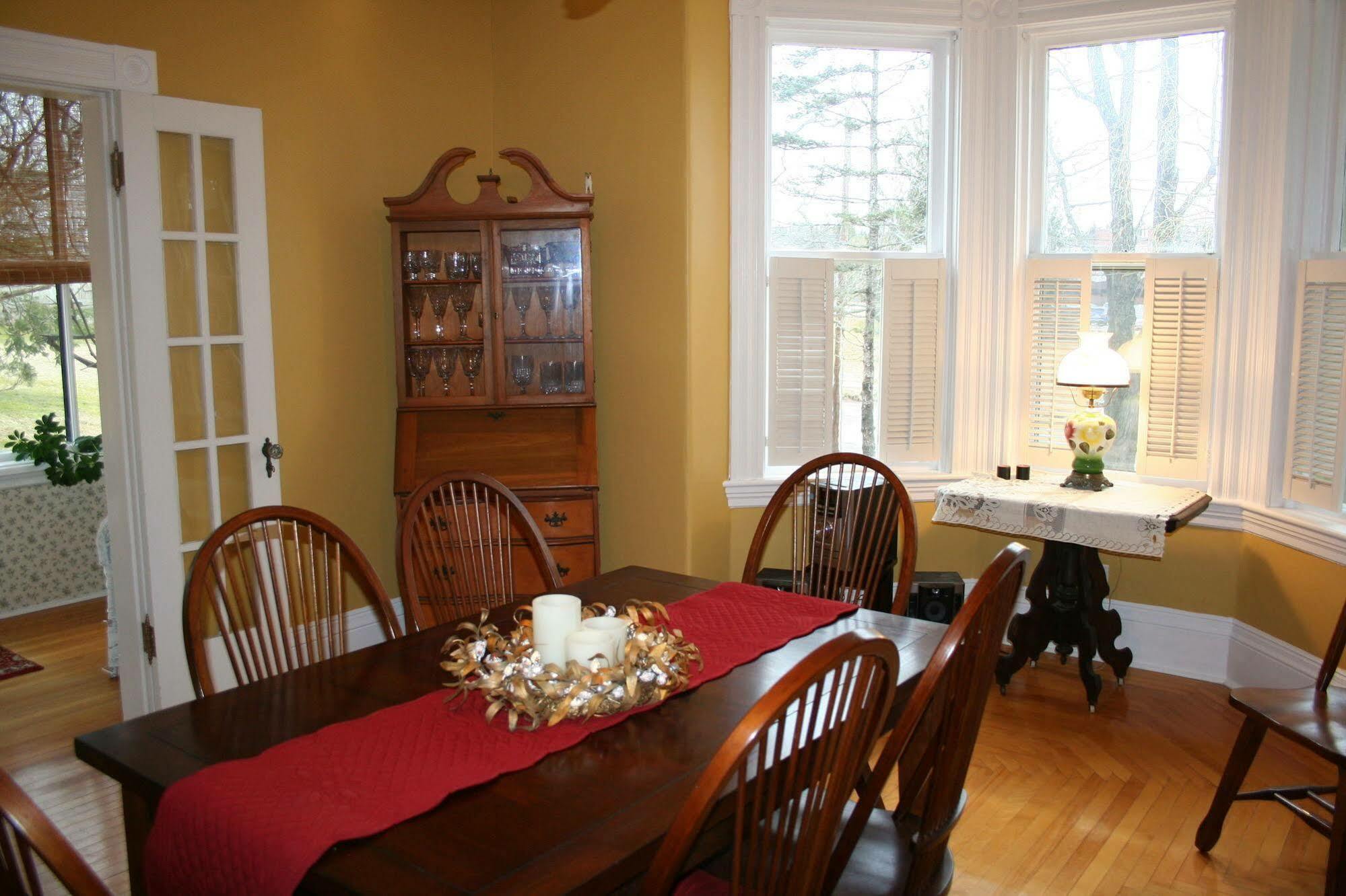 Sackville Bed And Breakfast Exterior photo
