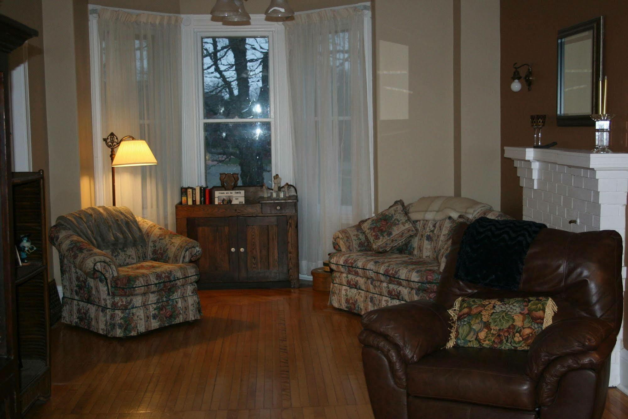 Sackville Bed And Breakfast Exterior photo